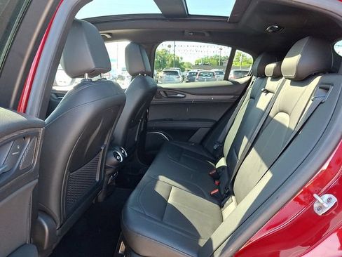Used 2023 Alfa Romeo Stelvio Ti AWD/4WD image 10