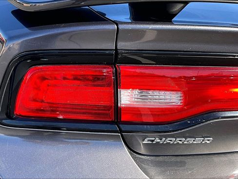 Used 2014 Dodge Charger R/T image 23
