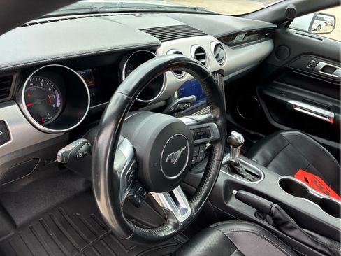 Used 2022 Ford Mustang Premium RWD image 28