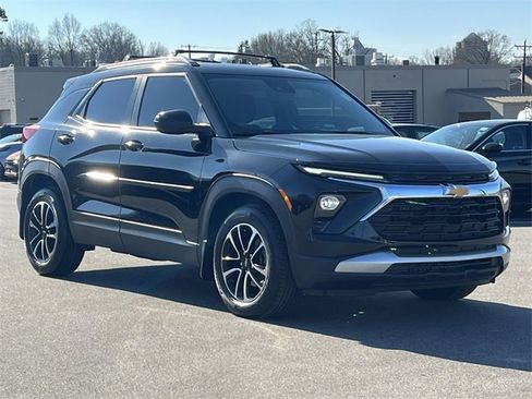 Used 2024 Chevrolet TrailBlazer LT w/ Driver Confidence Package image 35