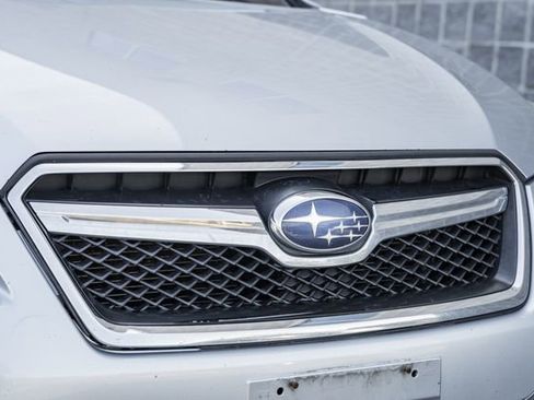 Used 2017 Subaru Crosstrek 2.0i Premium image 14