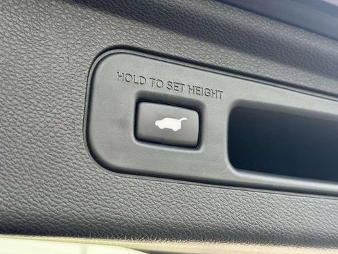 Used 2023 Honda Odyssey Touring image 12