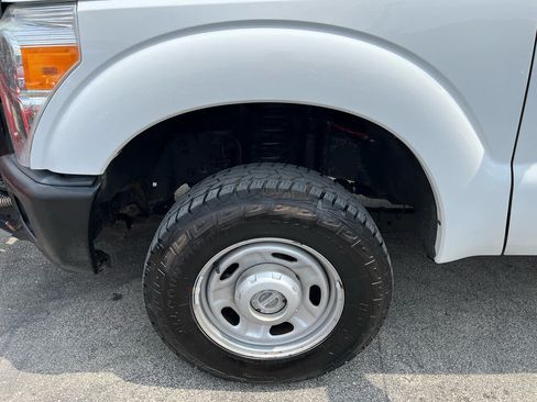 Used 2012 Ford F350 XL w/ Snow Plow Prep Pkg AWD/4WD image 33