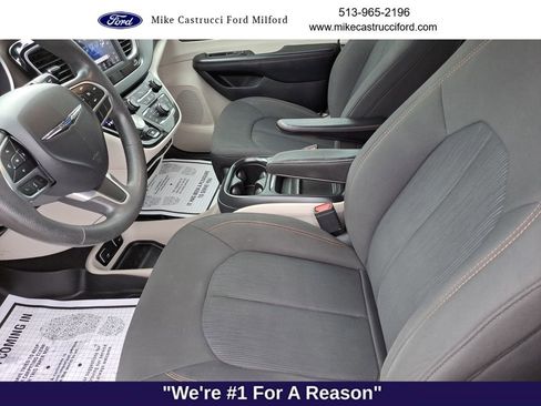 Used 2018 Chrysler Pacifica Touring Plus w/ Tire & Wheel Group image 21