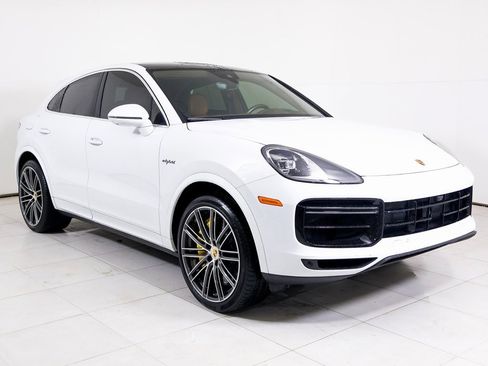 Certified 2023 Porsche Cayenne Turbo S image 25