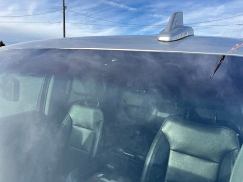 Used 2020 GMC Sierra 1500 SLT w/ SLT Premium Package image 3