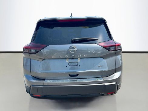 Used 2024 Nissan Rogue SV w/ SV Premium Package image 6