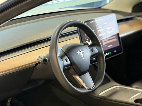 Used 2023 Tesla Model 3 Standard Range RWD image 15