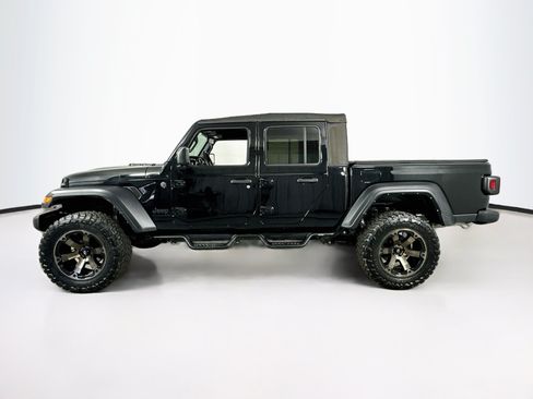 Used 2023 Jeep Gladiator Sport AWD/4WD image 8
