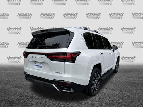 Used 2022 Lexus LX 600 4WD w/ Accessory Package (Z1) image 9