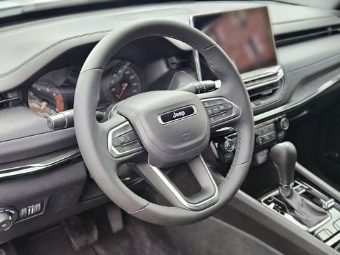 New 2025 Jeep Compass Limited w/ Sun & Sound Group image 17