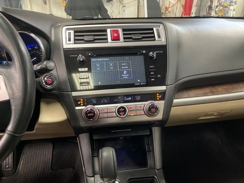 Used 2016 Subaru Outback 2.5i Limited image 18