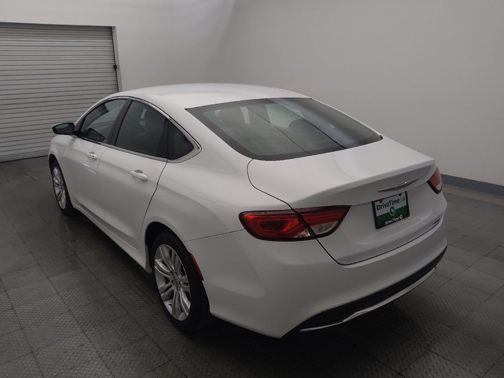 Used 2016 Chrysler 200 Limited FWD image 5