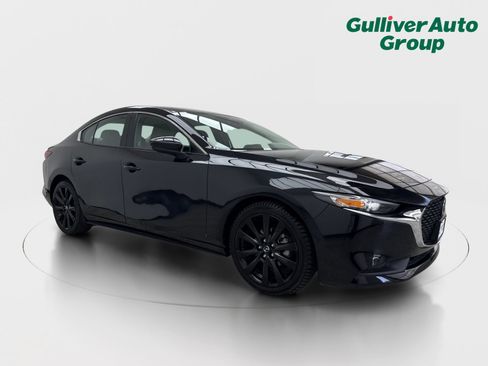 Used 2024 MAZDA MAZDA3 s FWD image 12