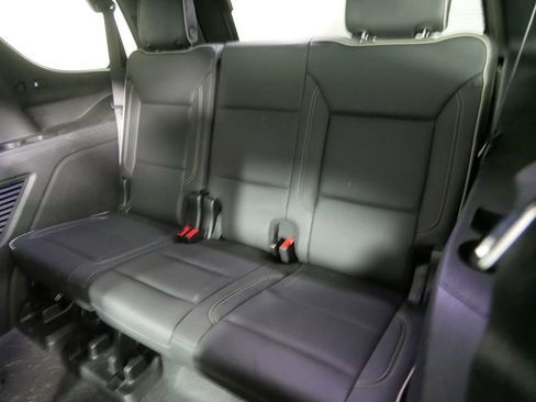Used 2023 GMC Yukon SLT AWD/4WD image 19