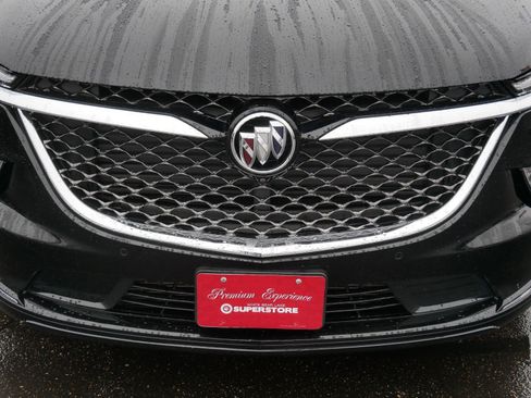 Used 2024 Buick Enclave Avenir w/ Avenir Technology Package image 8