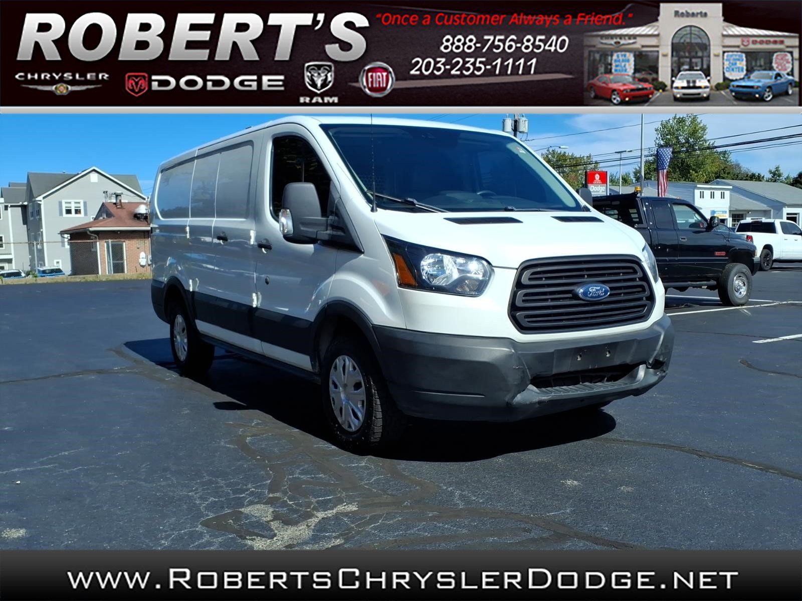 Used 2019 Ford Transit 250 130 Low Roof RWD image 1
