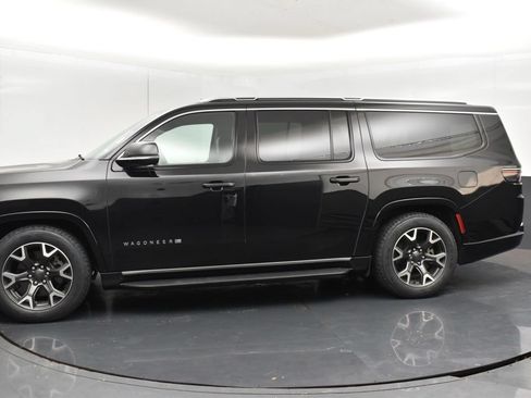 Used 2024 Jeep Wagoneer L Series III w/ Flexible Seating Group AWD/4WD image 16