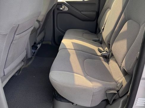 Used 2014 Nissan Frontier SV RWD image 14