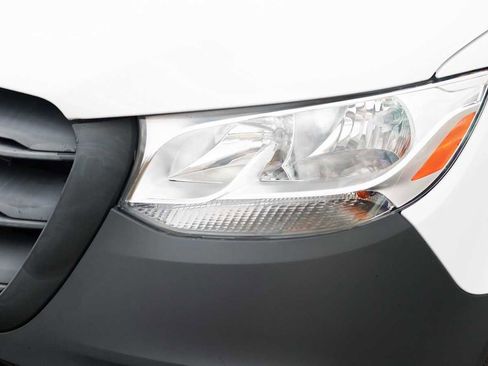 New 2025 Mercedes-Benz Sprinter 2500 image 12