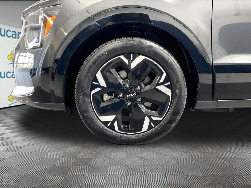 Used 2023 Kia Niro Wind w/ Wind Preserve Package FWD image 7