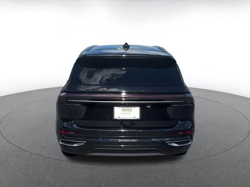 Used 2024 Lincoln Nautilus Reserve image 7