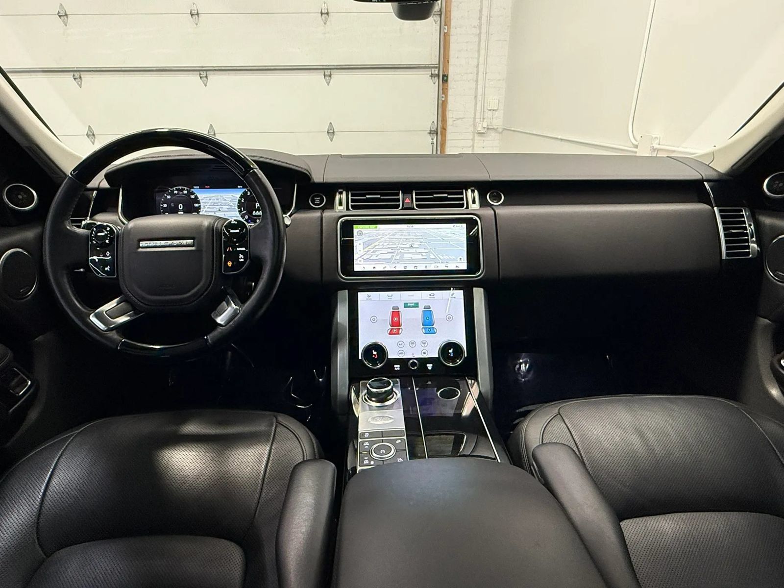 Used 2019 Land Rover Range Rover HSE AWD/4WD image 17