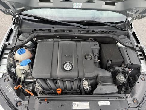 Used 2012 Volkswagen Jetta SE FWD image 15