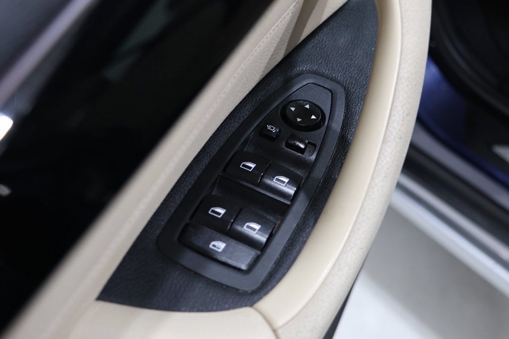 Used 2018 BMW X1 xDrive28i AWD/4WD image 18
