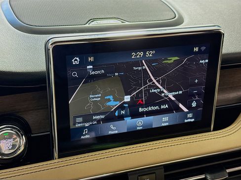 Used 2020 Lincoln Corsair Reserve w/ Elements Package image 2