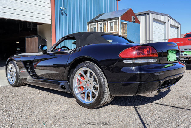 Used 2004 Dodge Viper SRT-10 RWD image 15