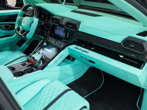 Used 2024 Lamborghini Urus S image 54