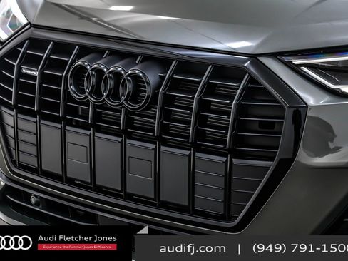 New 2025 Audi Q3 2.0T Premium image 13