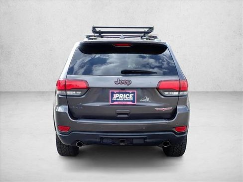 Used 2018 Jeep Grand Cherokee Trailhawk w/ Trailhawk Luxury Group AWD/4WD image 3