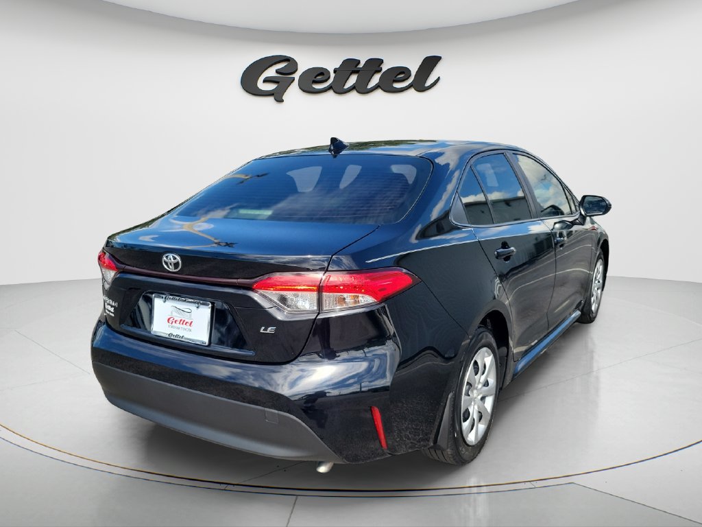 Used 2023 Toyota Corolla LE FWD image 4