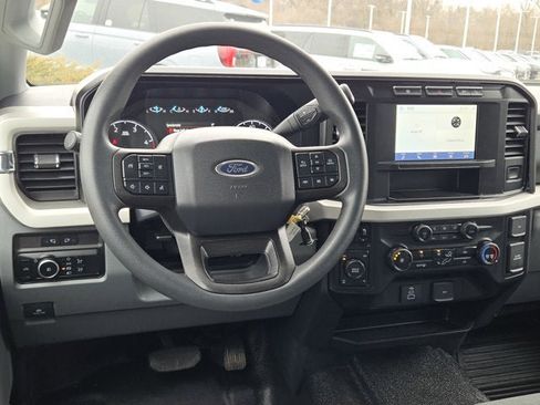 Used 2024 Ford F350 XLT w/ FX4 Off-Road Package image 18