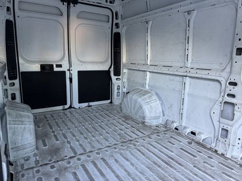 Used 2024 RAM ProMaster 2500 w/ Safety Group image 10
