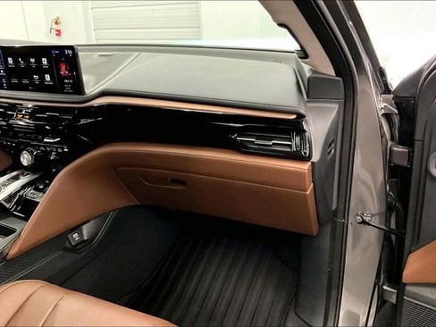 Used 2025 Acura MDX w/ Technology Package image 19