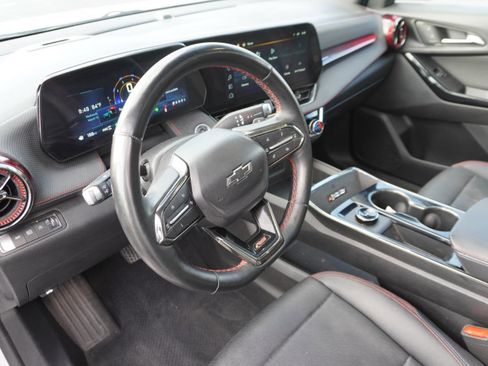 Used 2025 Chevrolet Equinox RS w/ Safety and Technology Package image 30