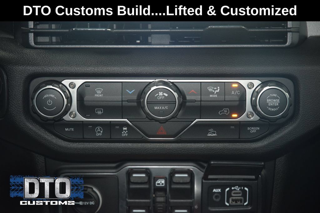 Used 2026 Jeep Wrangler Unlimited Sport AWD/4WD image 30