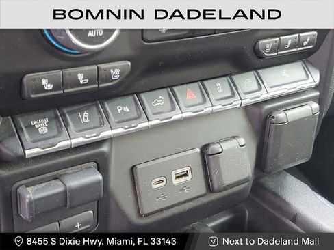 Used 2022 Chevrolet Silverado 3500 High Country image 25