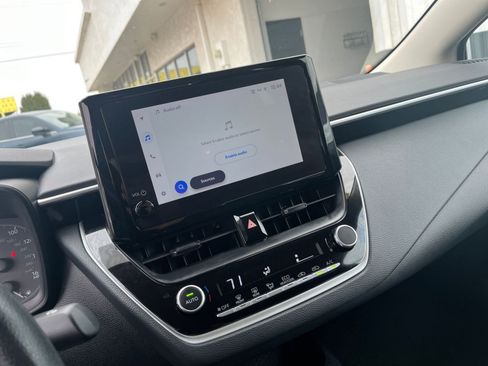 Used 2023 Toyota Corolla LE image 21