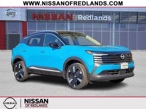 New 2025 Nissan Kicks SR image 1