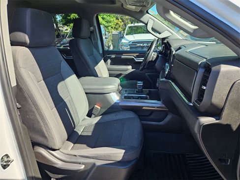 Used 2023 Chevrolet Silverado 1500 RST image 18