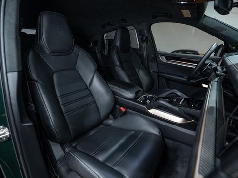 Used 2024 Porsche Cayenne Turbo GT AWD/4WD image 35