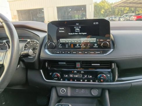 Used 2023 Nissan Rogue SL w/ SL Premium Package FWD image 8