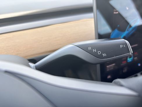 Used 2021 Tesla Model 3 Long Range AWD/4WD image 18