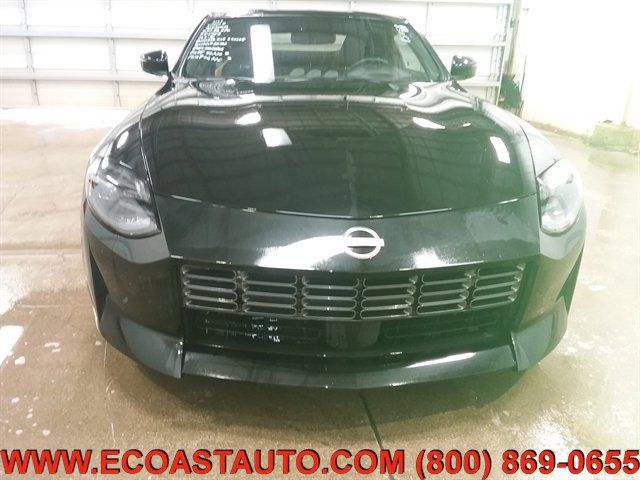 Used 2023 Nissan Z w/ Floor Mat Package (L93) RWD image 8