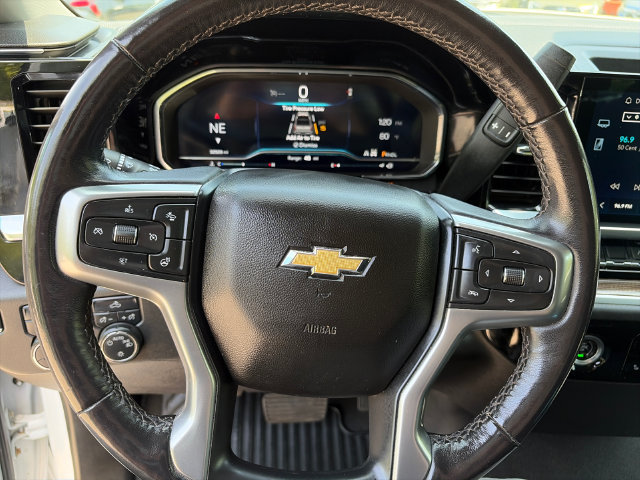 Used 2022 Chevrolet Silverado 1500 LT AWD/4WD image 23