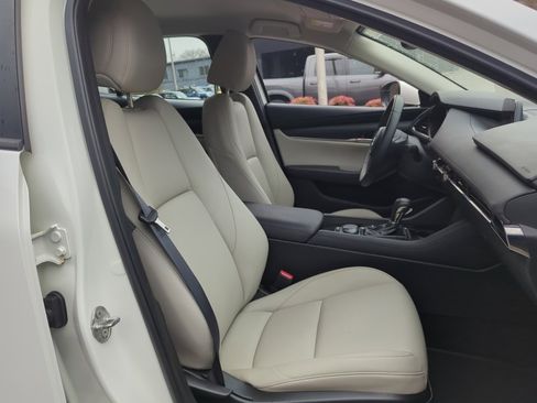 Used 2019 MAZDA MAZDA3 Sedan w/ Select Package image 28